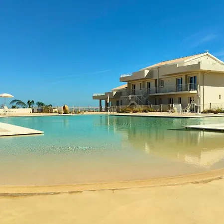 Borgo 84 Olimpia Con Piscina Fronte Mare Марцамеми