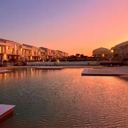 Borgo 84 Olimpia Con Piscina Fronte Mare * Марцамеми