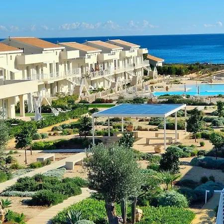 Апартаменты Borgo 84 Olimpia Con Piscina Fronte Mare Марцамеми